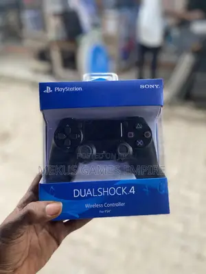 PS4 Controller