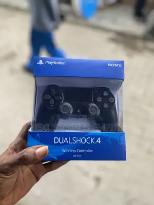 PS4 Controller