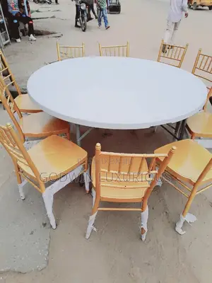 Banquet Table and Chiavari Chairs