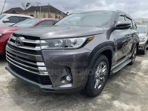 Toyota Highlander 2019 Gray