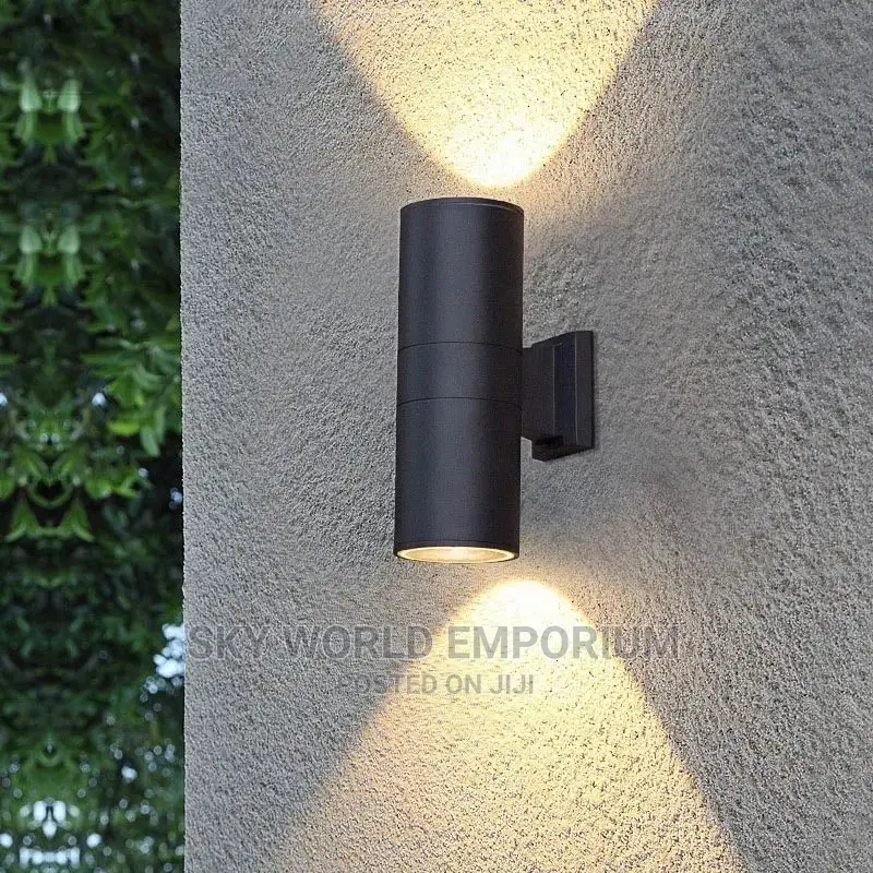 Up and Down Fence Light