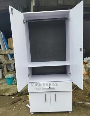 A Quality 32inches Wardrobe