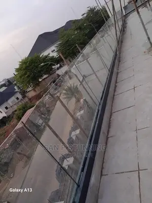 Frameless Designs for Glass Railing. Lovely and Sweet.