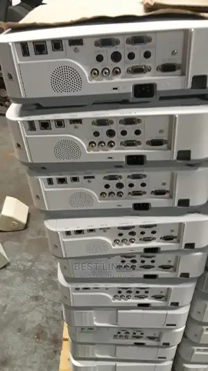 Nec Projector With Hdmi and Vga Ports Available 3500 Lumens