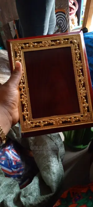 Wooden Award S4