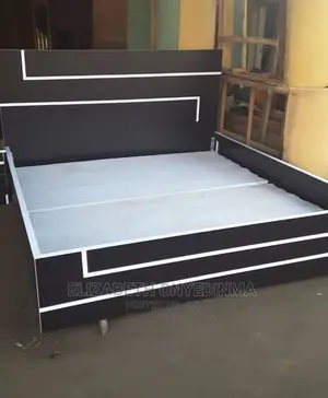 6ft by 6ft Bed