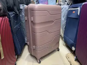 Big Size Quality Imported Unbreakable Plastic Traveling Box