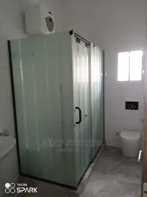Classic Frozen Design Shower Cubicle. Lovely
