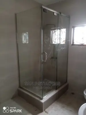 Lovely Shower Cubicle Glass for Cool Bath