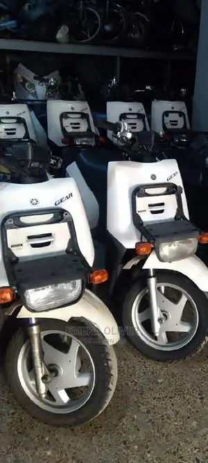 Yamaha Gear 2012 White