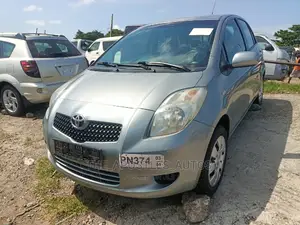 Toyota Yaris 1.5 Liftback 2008 Gray