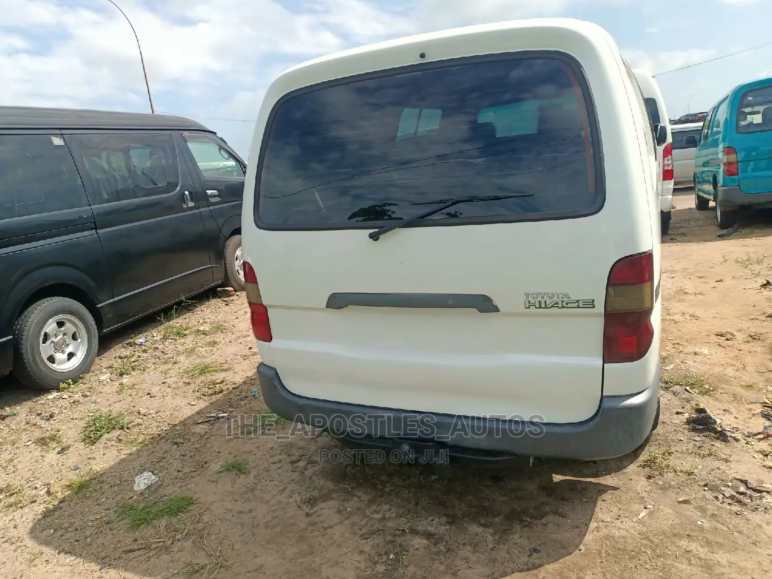 Toyota HiAce 2004 White
