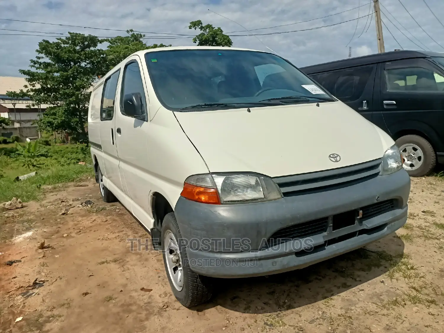 Toyota HiAce 2004 White
