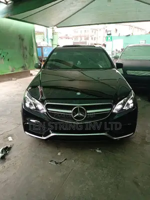 Auto Base Oven Spray Painting .