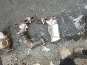 Manifold Catalyst Ford Escape 2001-2007