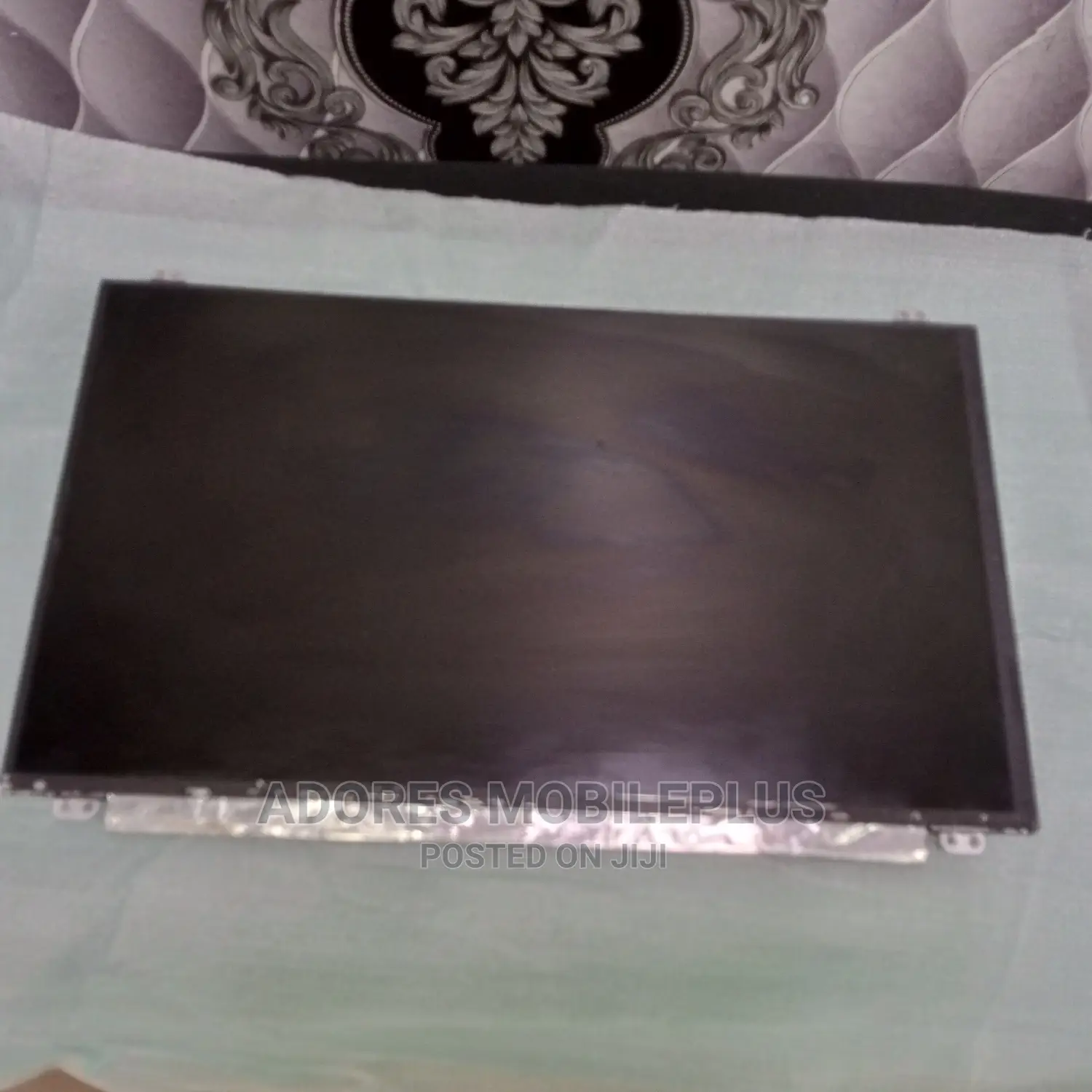 Laptop Paper Screen