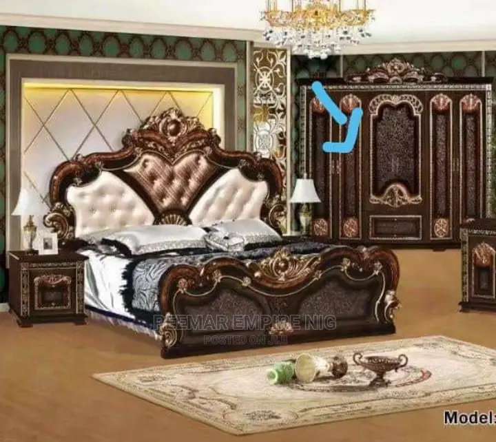Executive Classic Imported Solid 6 by 7 Bed