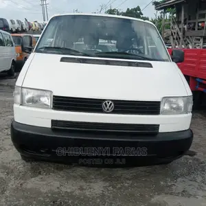 Volkswagen Transporter 2004 White