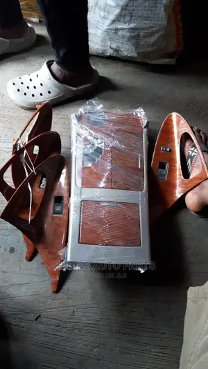 Camry 07/011 Formica Gear Cover and Tapping Glass