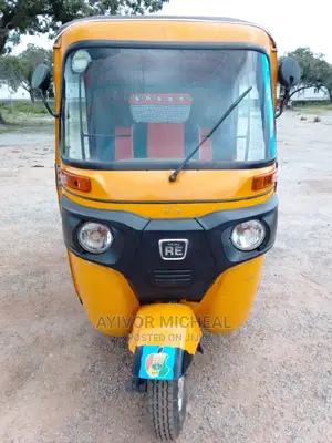 Bajaj RE 2021 Yellow