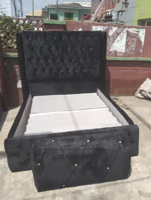 Quality 4.5by6 Upholstery Padded Bed Frame With One Footrest