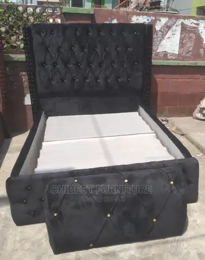 Quality 4.5by6 Upholstery Padded Bed Frame With One Footrest