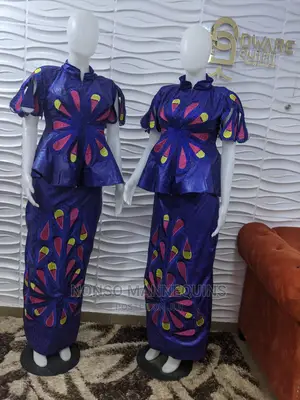Faceless White Plastic Detachable Waist And Hands Mannequin