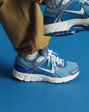 Nike Zoom Vomero 5 Worn Blue Sneakers