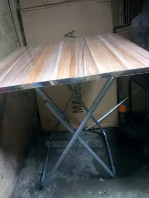 Foldable Table