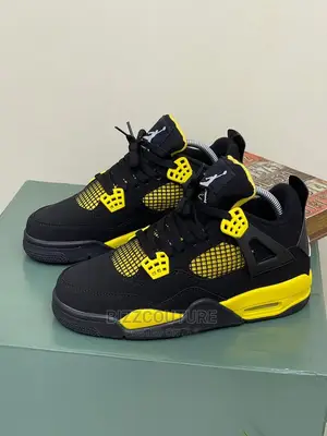 Original NIKE Air Jordan 4RETRO Thunder Available in Store