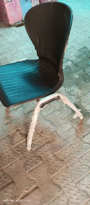 Comfrency Chairs
