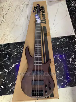 Quality Ibanez GSR 206 Sing String Bass Guitar