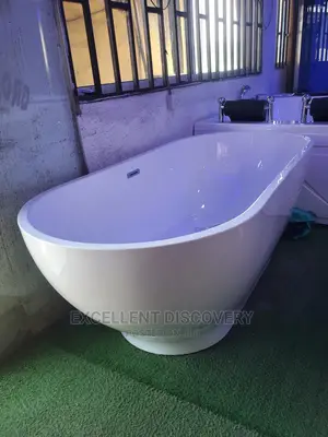Luxury Bath Tub White