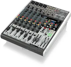 Behringer X1204USB Premium 12-Input 2-2-Bus Mixer