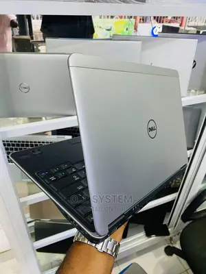 Laptop Dell Latitude E7240 8GB Intel Core I5 SSD 256GB