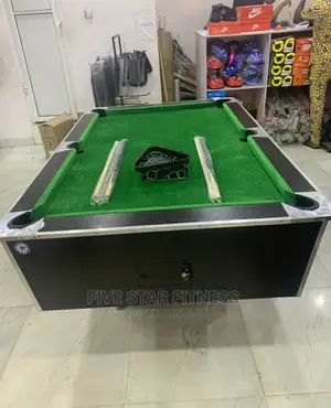 7ft Standard Pool Table With Accessories
