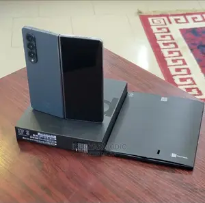 Samsung Galaxy Z Fold4 256 GB Silver