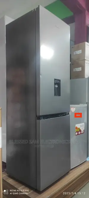 New >Hisense Freezer- -fridge 264litre With Dispenser A++