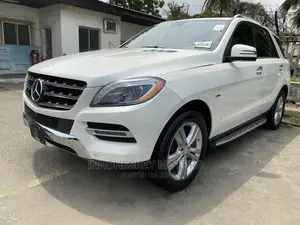 Mercedes-Benz M Class ML350 4dr SUV (3.5L 6cyl 7A) 2015 White