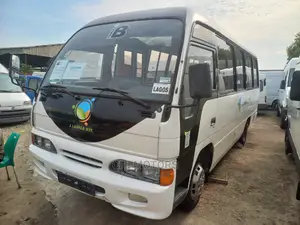 Hyundai H-100 2004 White