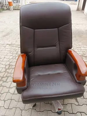 Repair and Refurbish and Maintenance of Any Kind of Chairs