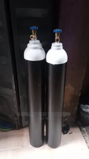 Oxygen Gas Bottle/Cylinder