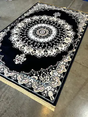 7*10fts Cream and Black Turkey Center Rug(4*6,5*7)