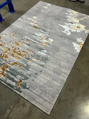5×*7fts Gold, Grey Quality Center Rug