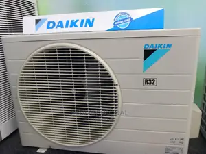 Daikin 1.5HP Split Unit AC