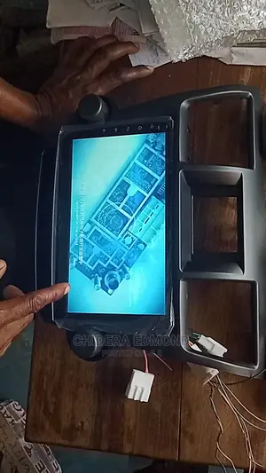 Toyota Highlander 08 Android Stereo With Reverse Camera