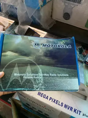 2-Way Radio Walkie Talkie M9 Motorola