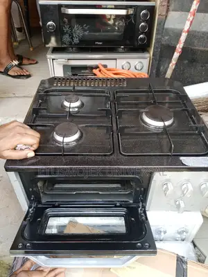 UK Used Quality 3 Burner Gas Stove With Oven.
