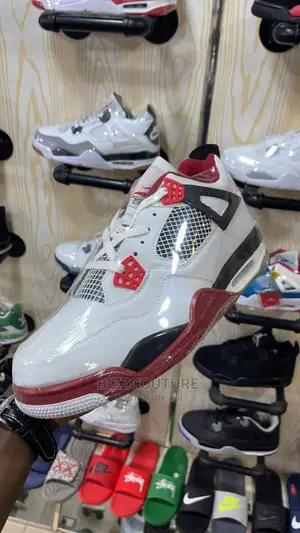 Original NIKE Air Jordan Retro 4 Available in Store