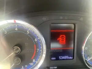 Toyota Corolla LE (1.8L 4cyl 2A) 2019 Red